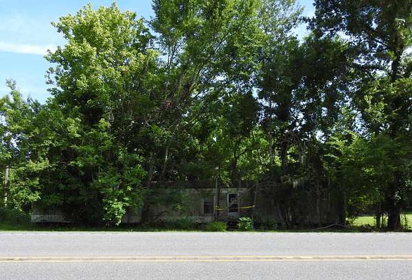 0.82 Acres of Mixed-Use Land for Sale in Morgan City, Louisiana