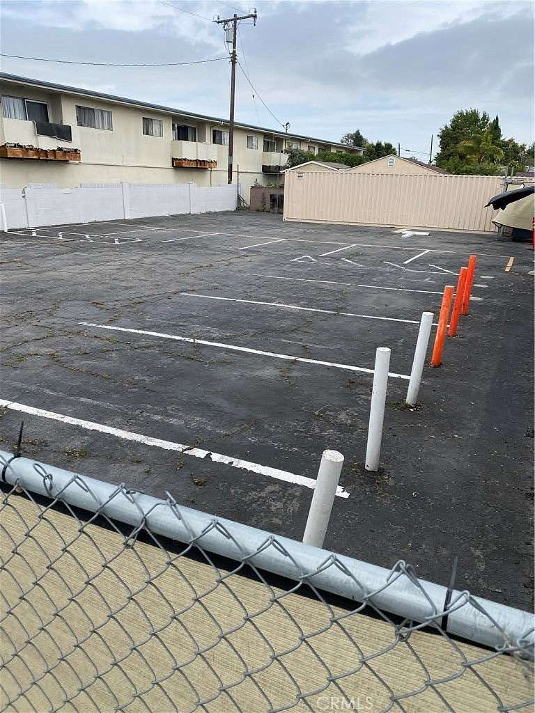 0.17 Acres of Mixed-Use Land for Lease in Bellflower, California
