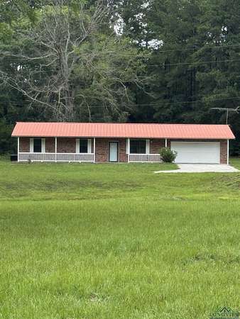 2.31 Acres of Residential Land with Home for Sale in Henderson, Texas