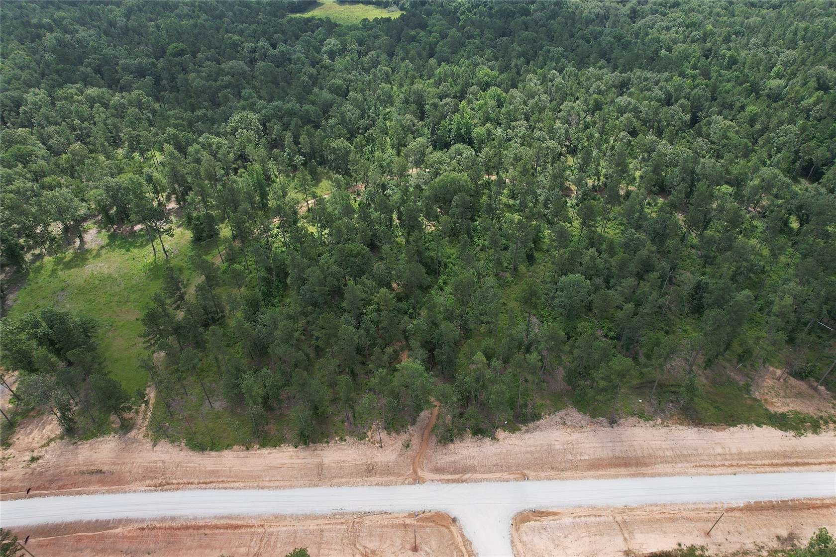 10 Acres of Land for Sale in Kennard, Texas