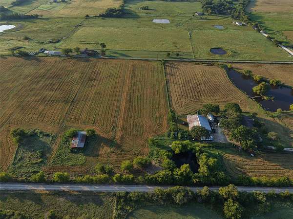 2.5 Acres of Residential Land for Sale in Rice, Texas