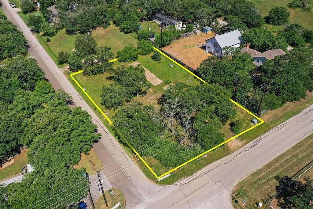 0.41 Acres of Residential Land for Sale in Bartonville, Texas