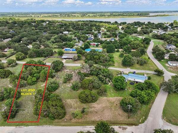 0.13 Acres of Residential Land for Sale in Granbury, Texas