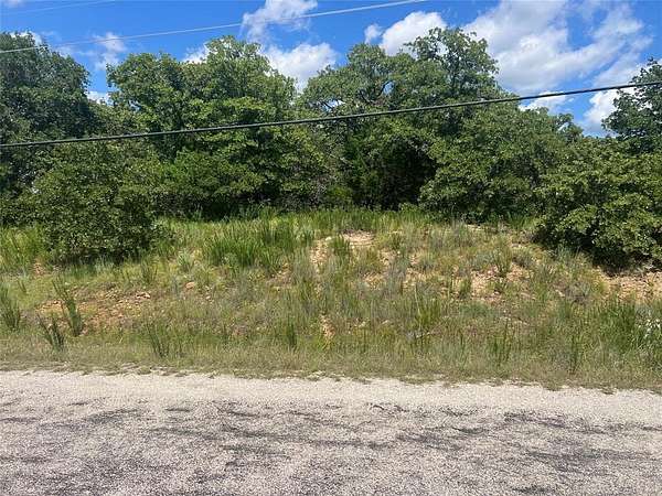 2 Acres of Residential Land for Sale in Bowie, Texas
