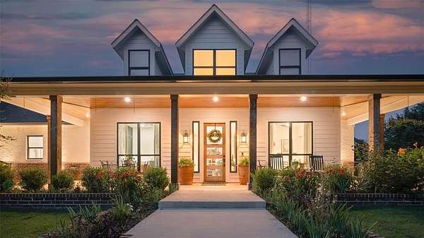 2 Acres of Residential Land with Home for Sale in Aubrey, Texas