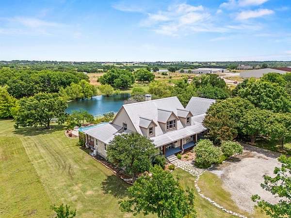 5.7 Acres of Residential Land with Home for Sale in Rockwall, Texas