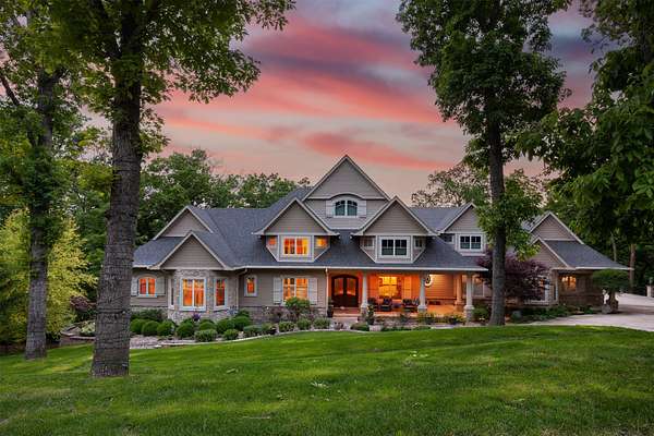 3.16 Acres of Residential Land with Home for Sale in Urbandale, Iowa