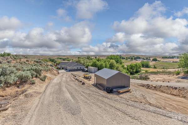 3 Acres of Residential Land with Home for Sale in New Plymouth, Idaho