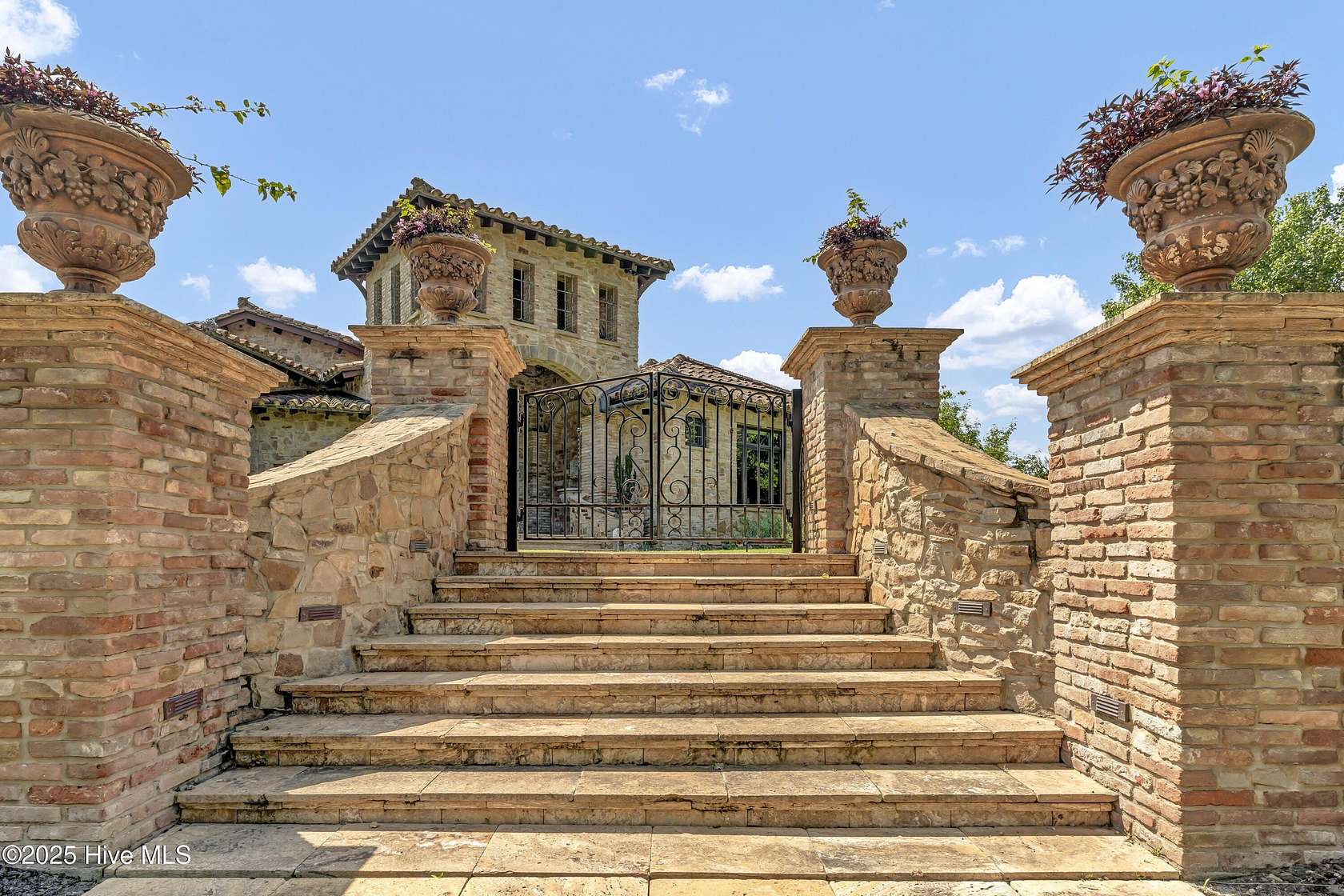 3.16 Acres of Residential Land with Home for Sale in New Bern, North Carolina