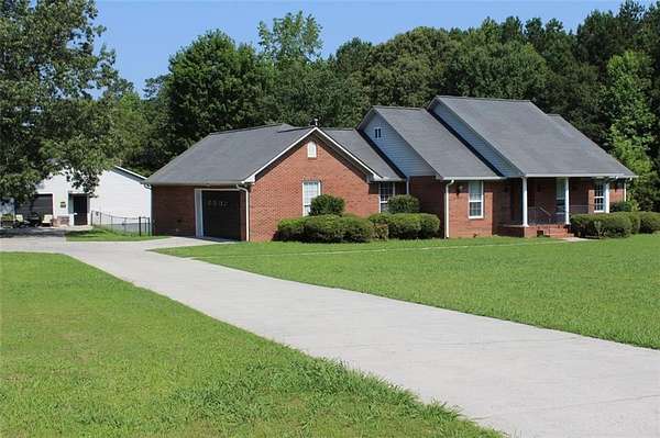 6.75 Acres of Residential Land with Home for Sale in Rome, Georgia