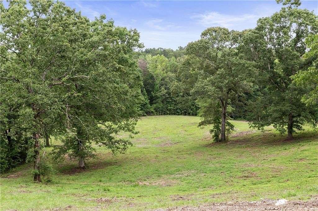 51.8 Acres of Land with Home for Sale in Newnan, Georgia