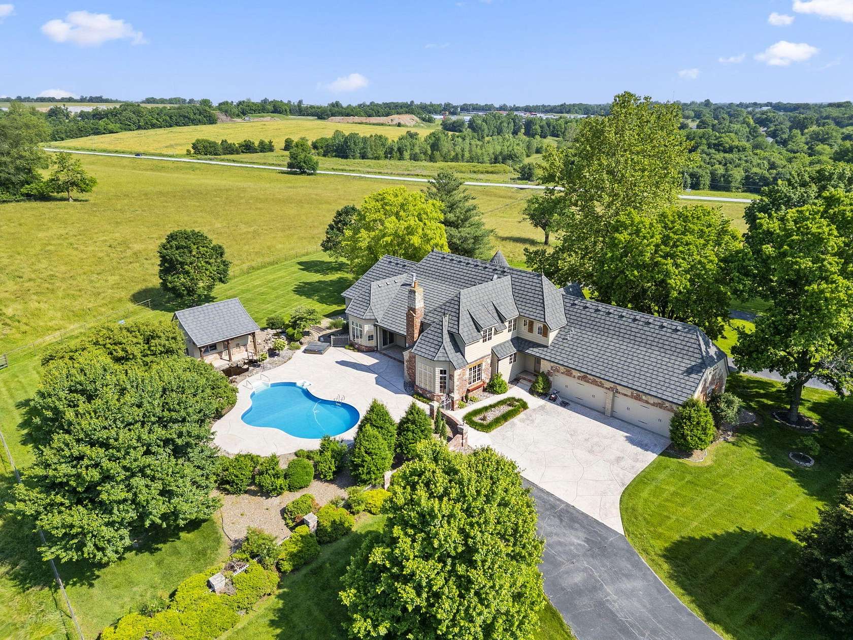 14 Acres of Land with Home for Sale in Springfield, Missouri