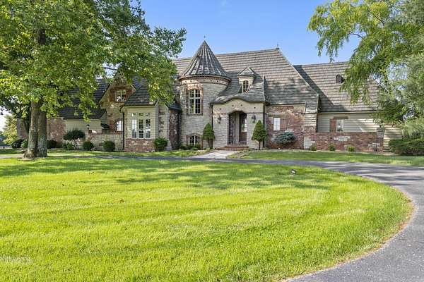 14 Acres of Land with Home for Sale in Springfield, Missouri