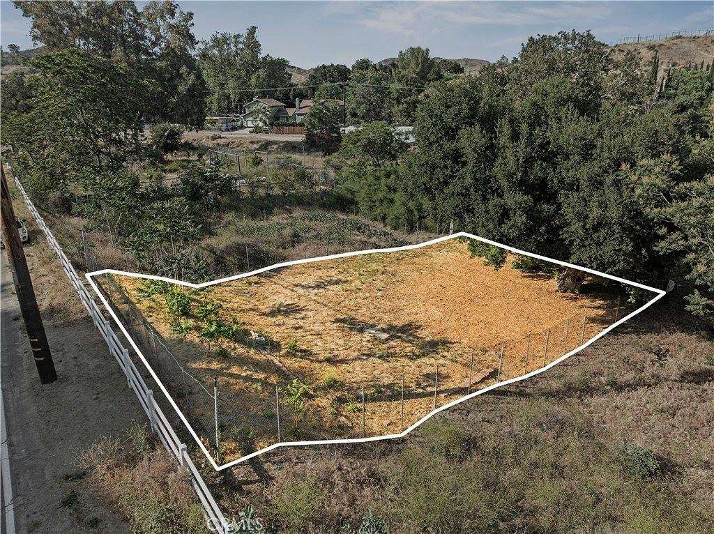 0.09 Acres of Residential Land for Sale in Castaic, California