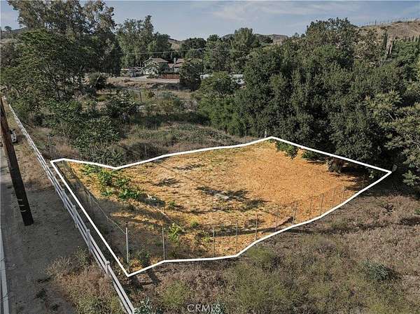 0.09 Acres of Residential Land for Sale in Castaic, California