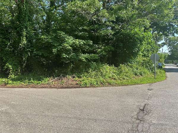 0.17 Acres of Residential Land for Sale in Mastic Beach, New York