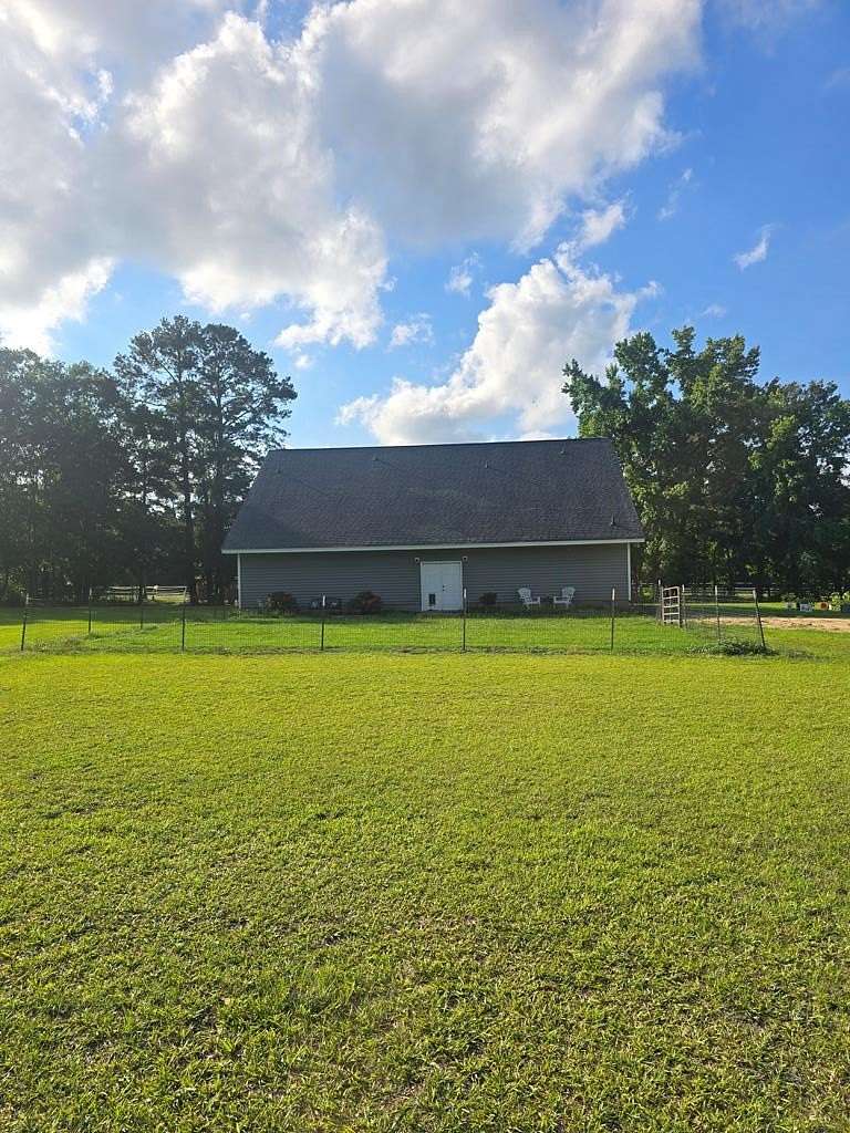 15.4 Acres of Land with Home for Sale in Sumter, South Carolina