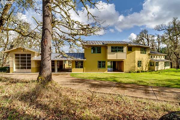 5.4 Acres of Residential Land with Home for Sale in Eugene, Oregon