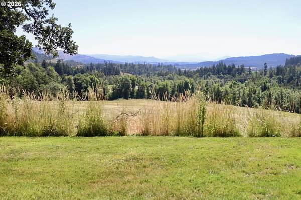 5.4 Acres of Land with Home for Sale in Eugene, Oregon