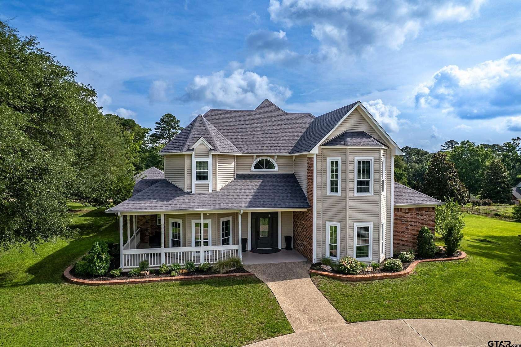 2 Acres of Residential Land with Home for Sale in Tyler, Texas