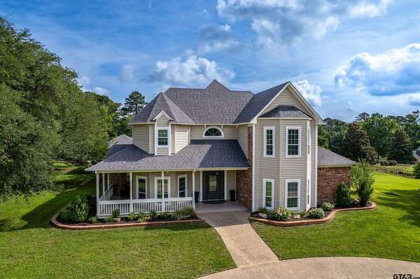 2 Acres of Residential Land with Home for Sale in Tyler, Texas