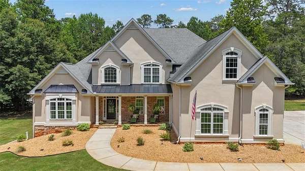 5 Acres of Residential Land with Home for Sale in Fayetteville, Georgia