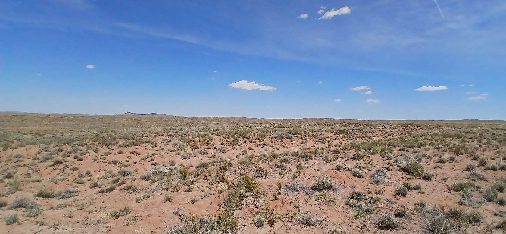 1.25 Acres of Residential Land for Sale in Sun Valley, Arizona