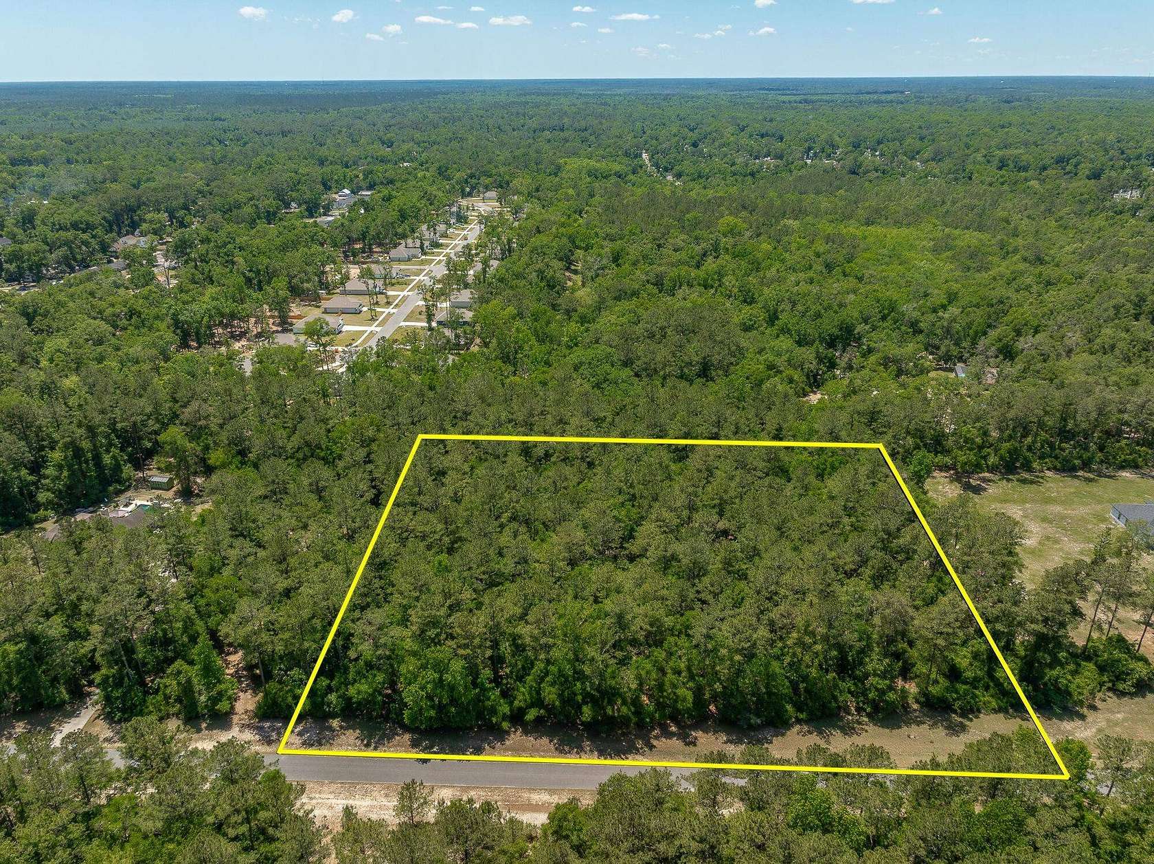 5 Acres of Residential Land for Sale in Crawfordville, Florida