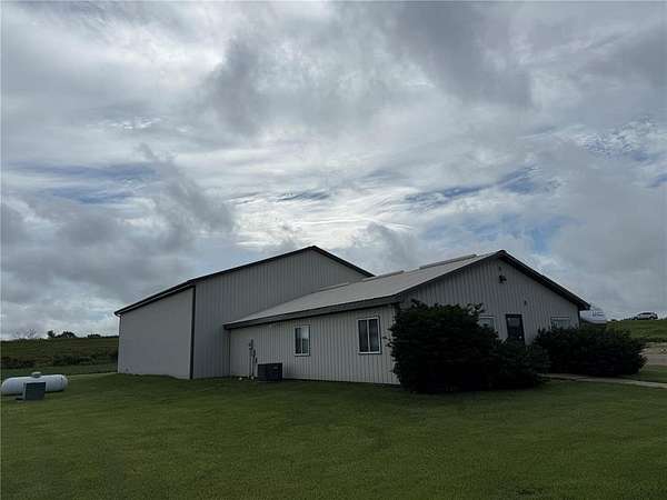 5 Acres of Improved Commercial Land for Sale in Center Point, Iowa