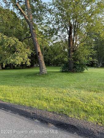 1.27 Acres of Residential Land for Sale in Peckville, Pennsylvania