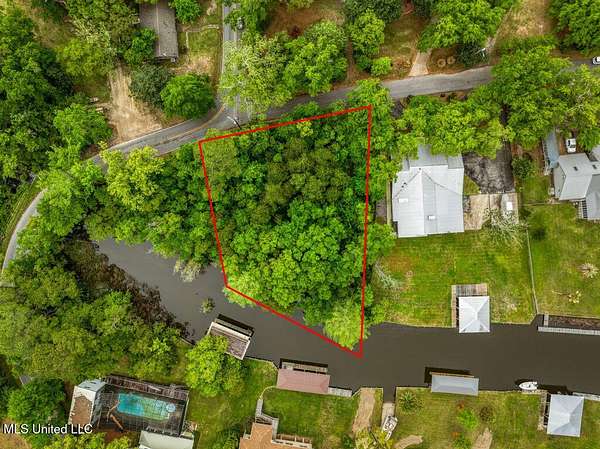 0.44 Acres of Residential Land for Sale in Ocean Springs, Mississippi