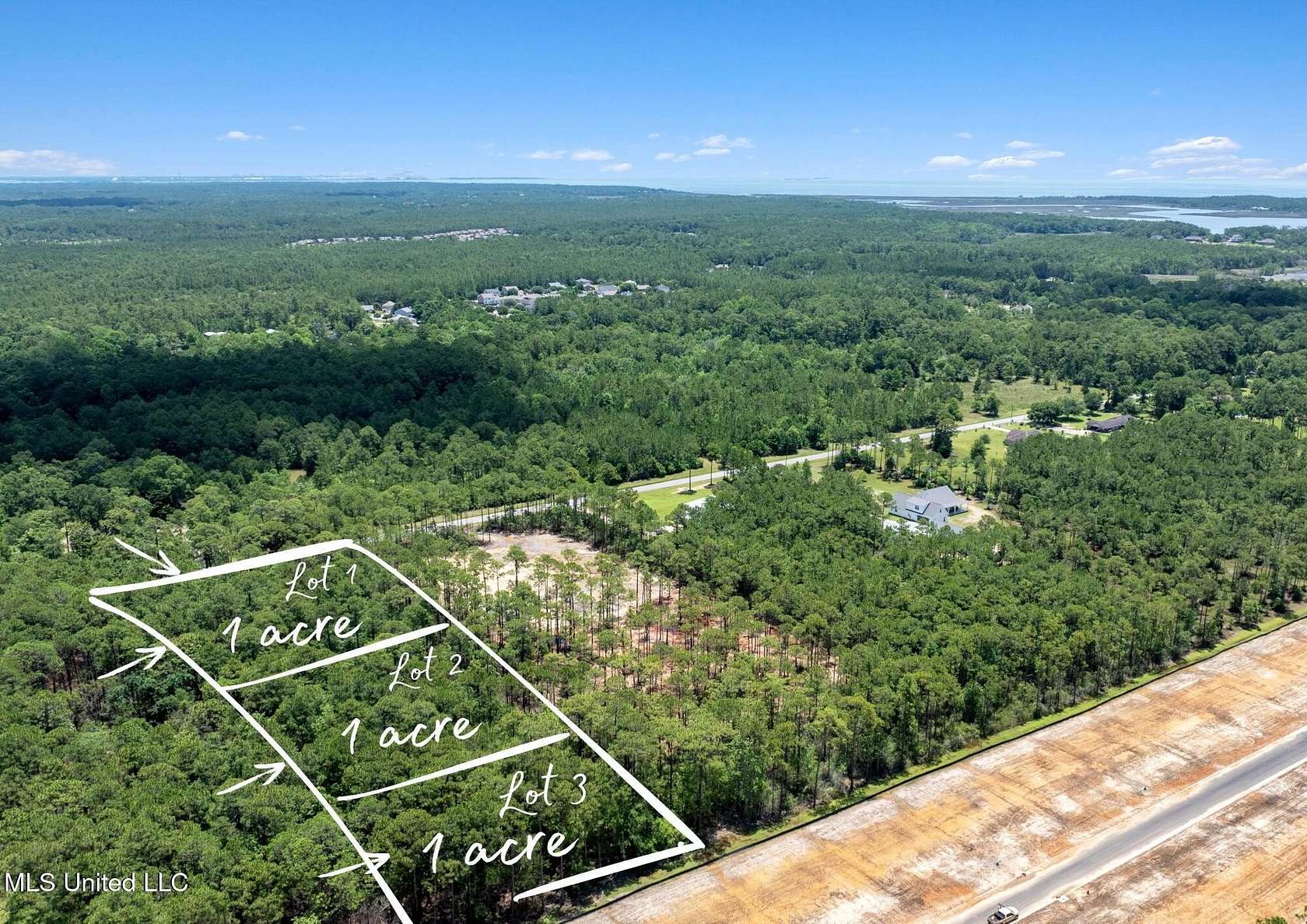 1 Acre of Residential Land for Sale in Ocean Springs, Mississippi