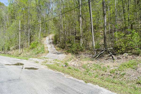 13.1 Acres of Land for Sale in Jamestown, Tennessee