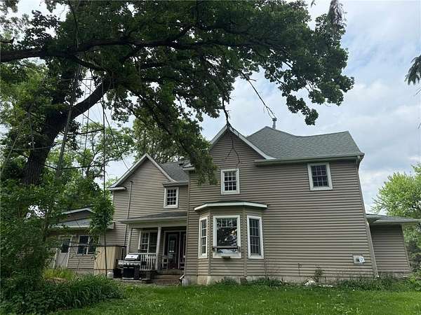 12 Acres of Land with Home for Sale in Ellendale, Minnesota