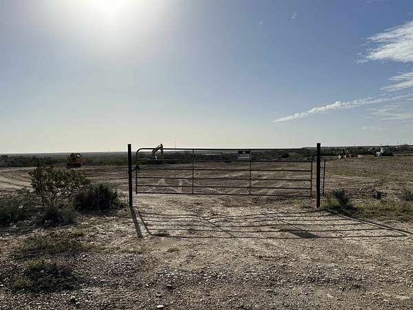 16.6 Acres of Commercial Land for Sale in Laredo, Texas