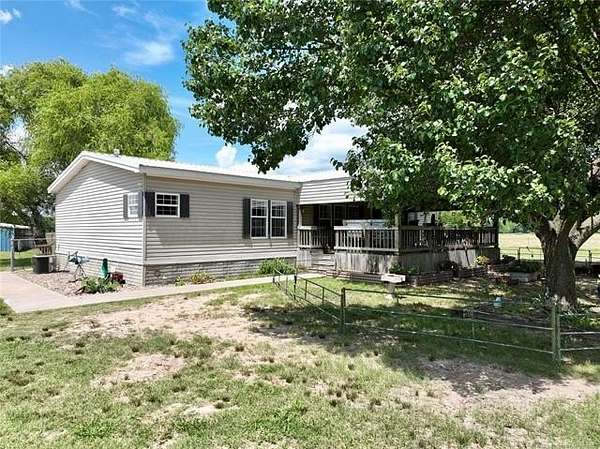 6 Acres of Residential Land with Home for Sale in Checotah, Oklahoma