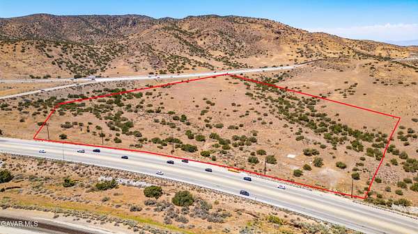 20.3 Acres of Land for Sale in Palmdale, California
