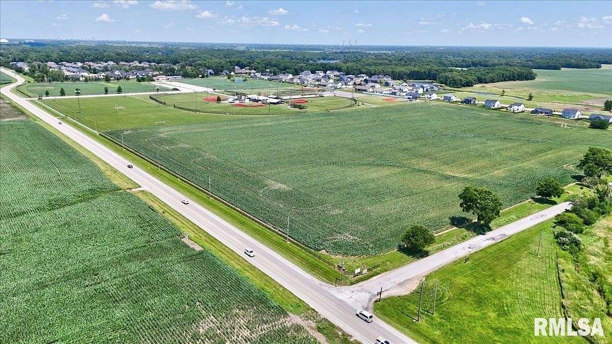 24.8 Acres of Agricultural Land for Sale in Chatham, Illinois