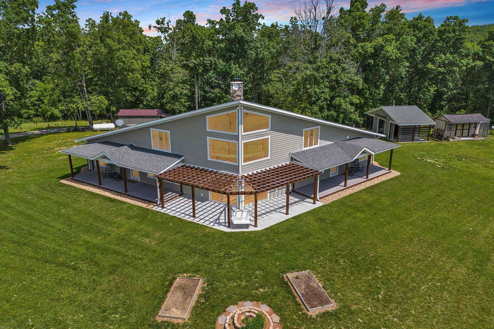 5 Acres of Residential Land with Home for Sale in Pilot, Virginia