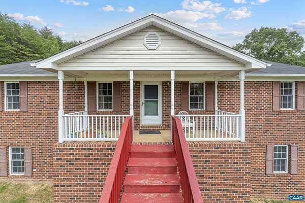 4.25 Acres of Residential Land with Home for Sale in Palmyra, Virginia