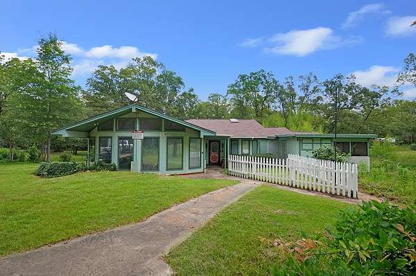 10 Acres of Land with Home for Sale in Pineland, Texas