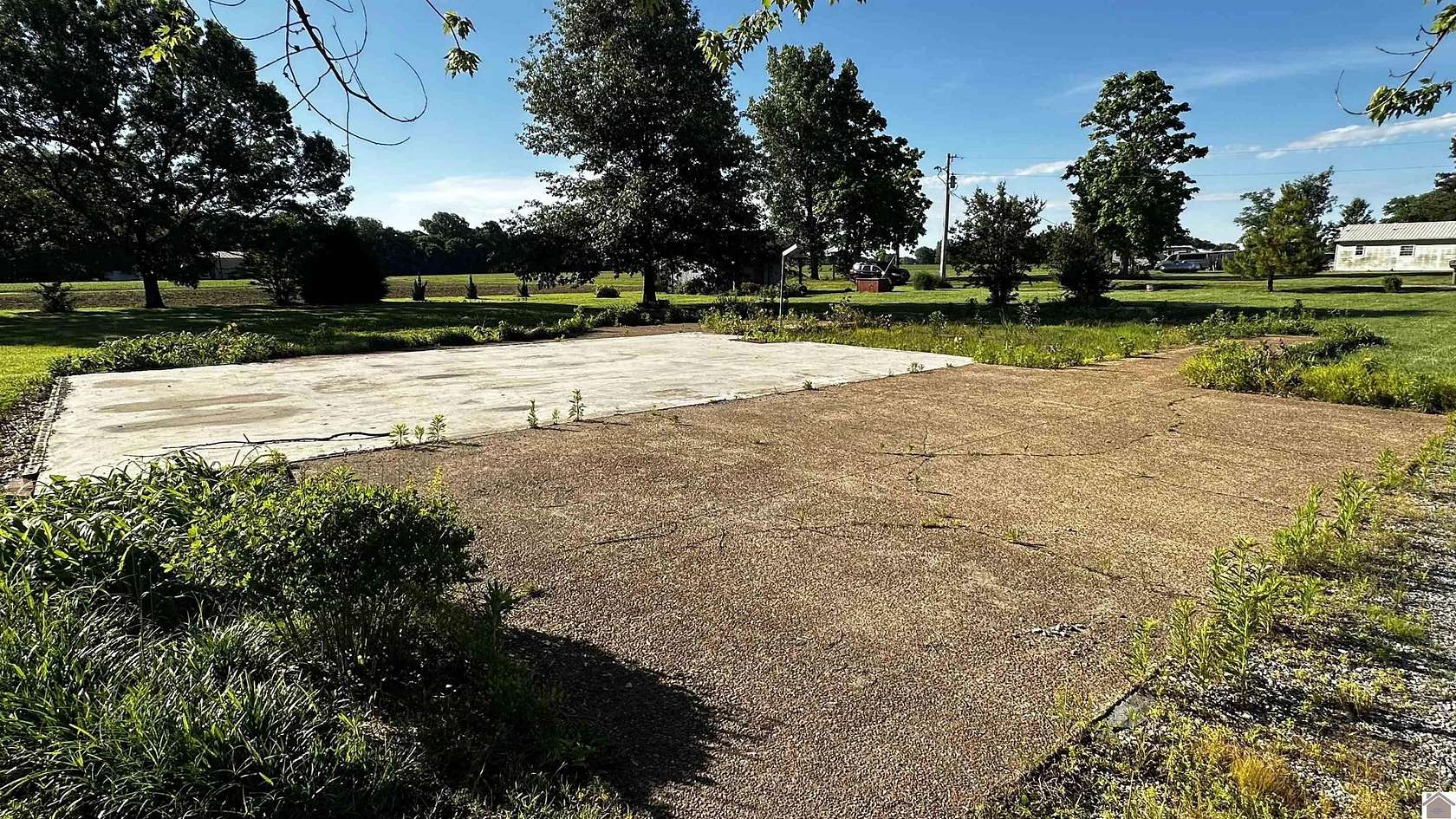 1 Acre of Residential Land for Sale in Kevil, Kentucky