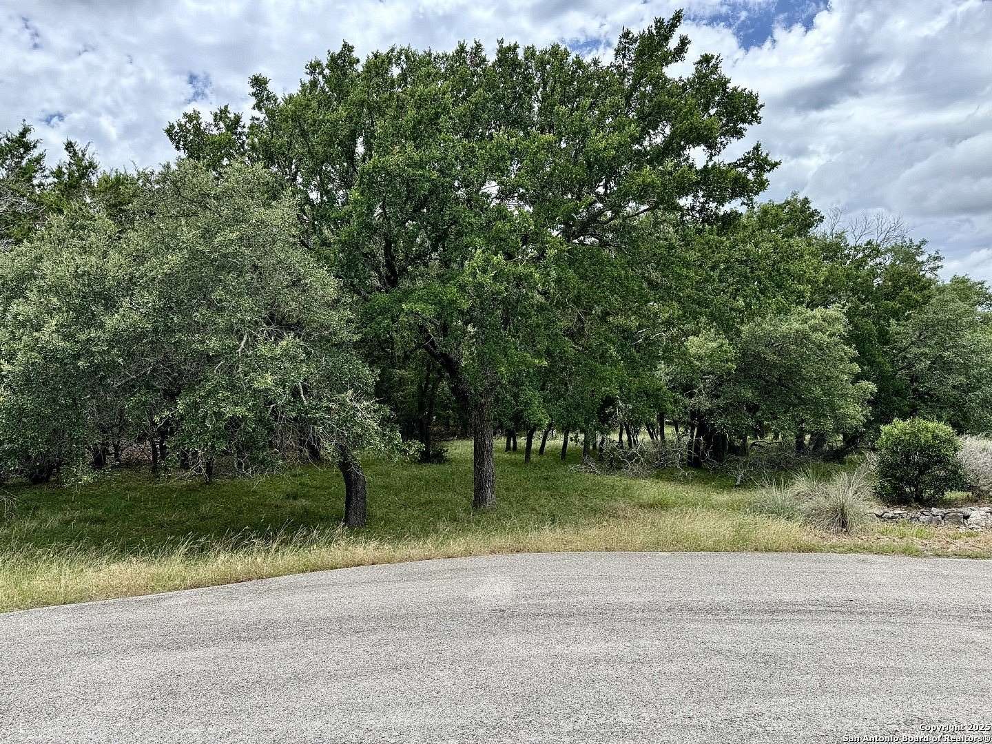 1.18 Acres of Residential Land for Sale in Spring Branch, Texas