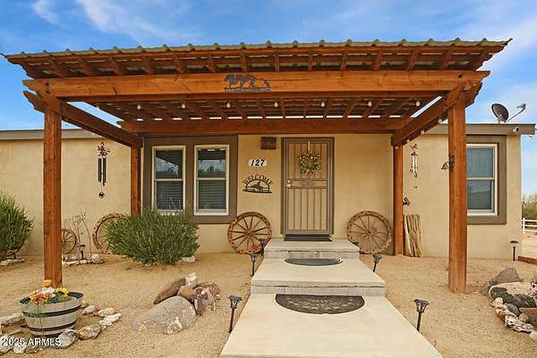 2.4 Acres of Residential Land with Home for Sale in Phoenix, Arizona