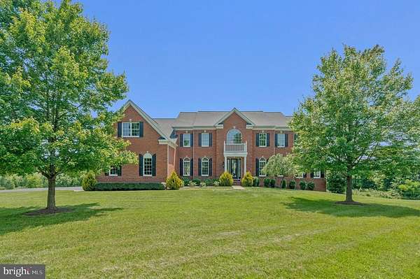 5.12 Acres of Residential Land with Home for Sale in Waterford, Virginia