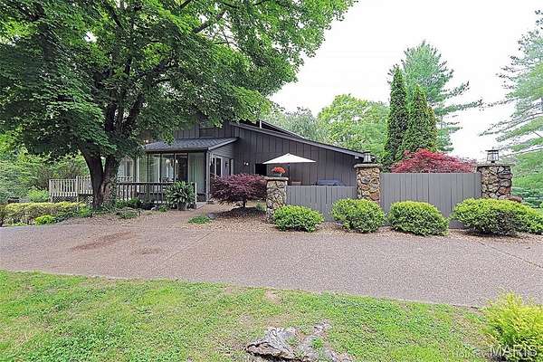 1.62 Acres of Residential Land with Home for Sale in Jackson, Missouri