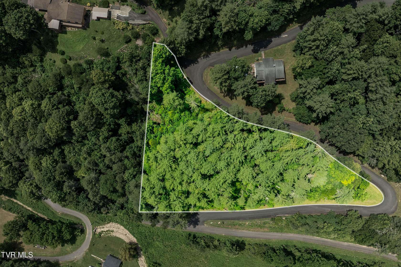 1.23 Acres of Residential Land for Sale in Butler, Tennessee