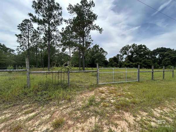8.6 Acres of Land for Sale in Citronelle, Alabama