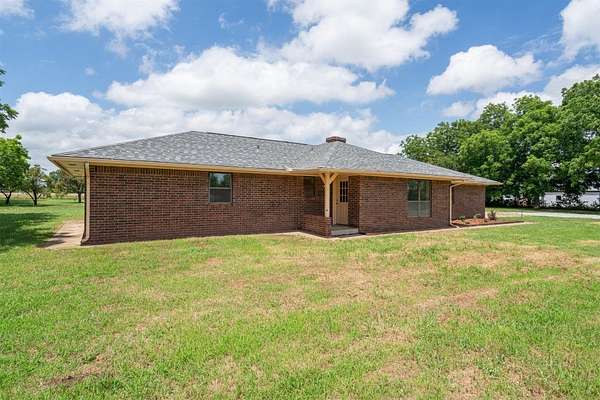 2 Acres of Residential Land with Home for Sale in Tuttle, Oklahoma