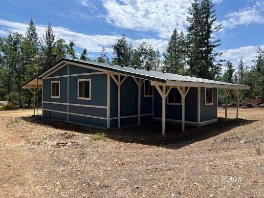 14.6 Acres of Land with Home for Sale in Hayfork, California